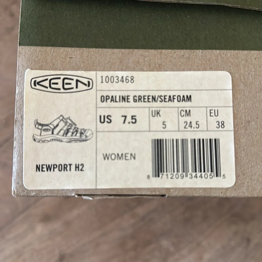 Keen Newport H2 women’s Sandler never worn - Picture 2 of 7